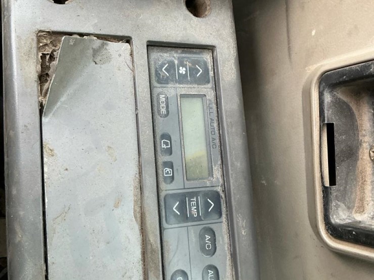 2007-john-deere-270-image-56