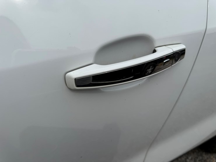 2019-buick-encore-image-11