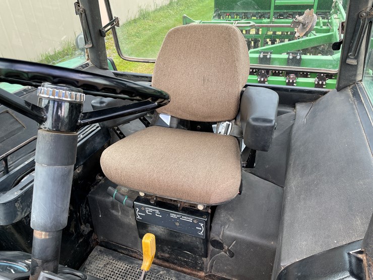 john-deere-4640-image-40