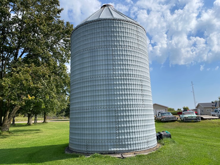#7111-•-behlen-galvanized-grain-bin-image-5