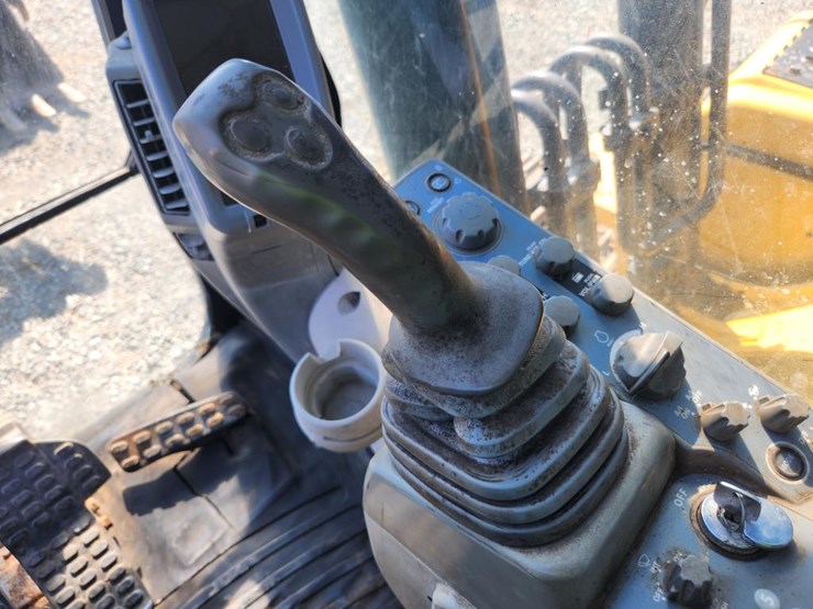 deere-160g-lc-image-49