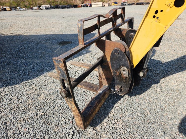 2008-caterpillar-943-image-10