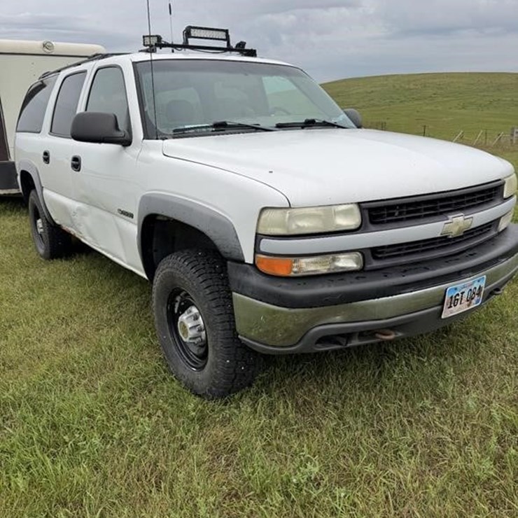 2000 CHEVROLET SUBURBAN 2500