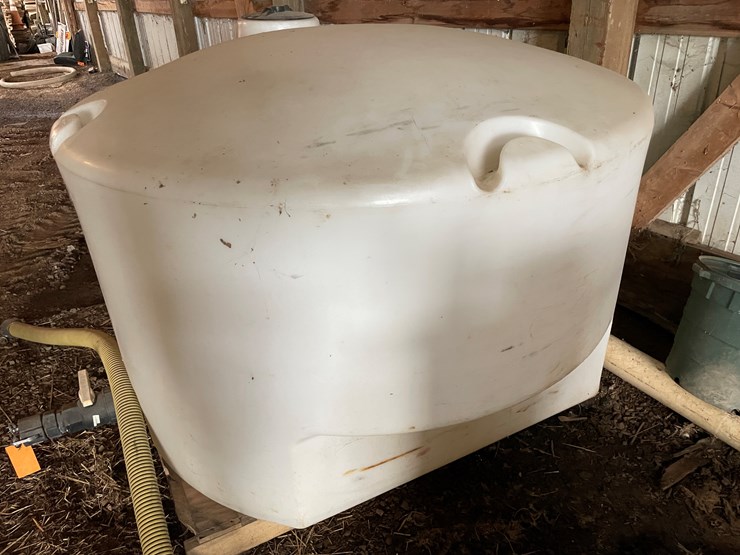 #7170-•-425-gallon-plastic-ltd-tank-image-6