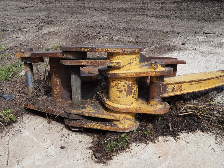 john-deere-270-image-3
