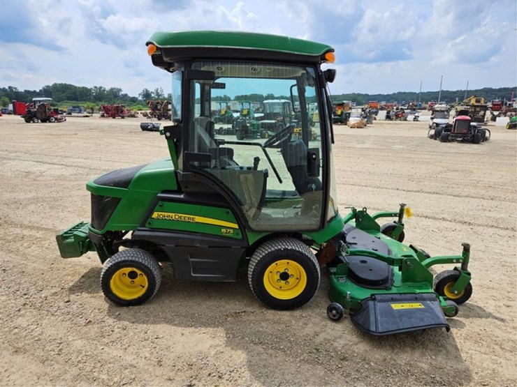 john-deere-1575-image-6