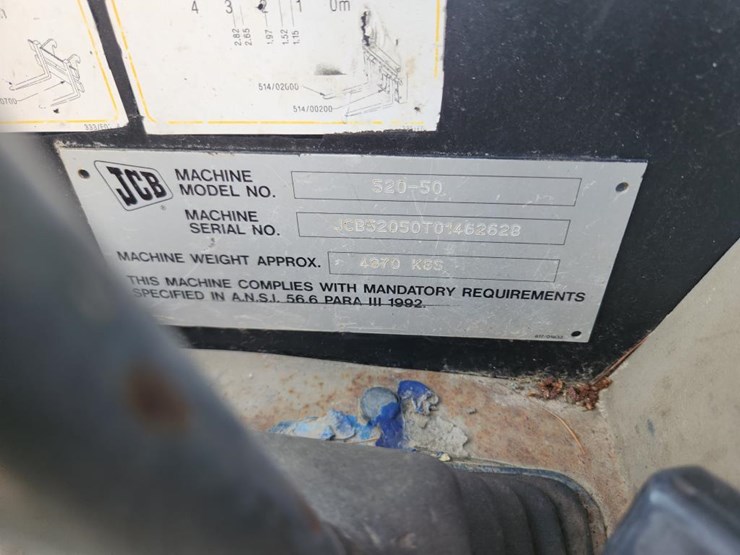 jcb-520-50-image-44