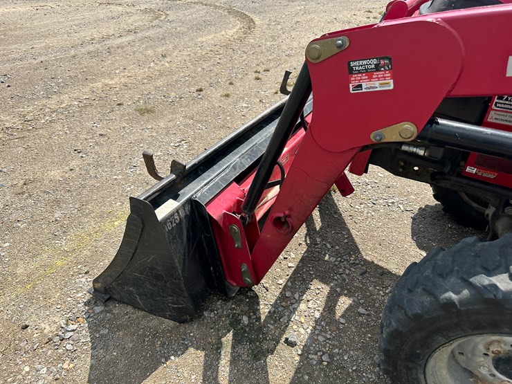 mahindra-1626-image-22