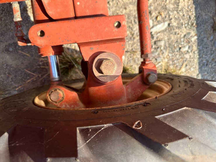 2004-ditch-witch-3700-image-26