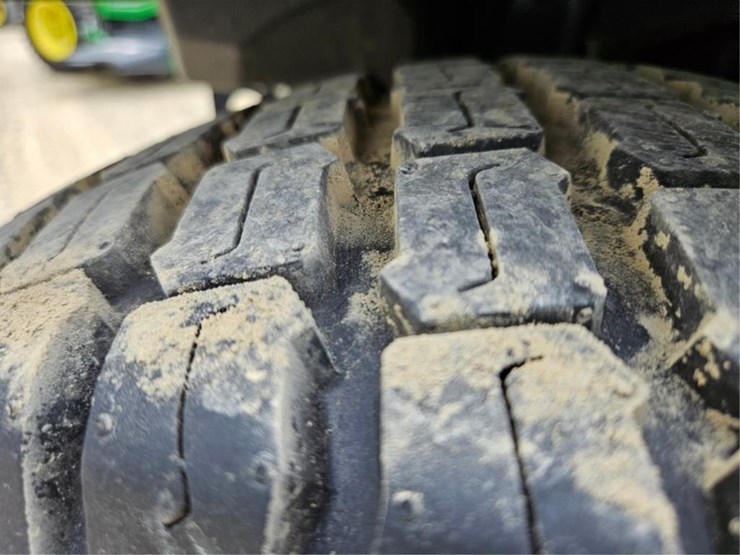 john-deere-x730-image-28