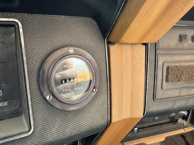1980-ford-f800-image-45