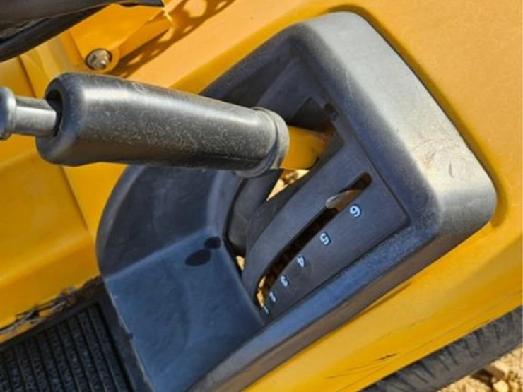cub-cadet-lt2138-image-15