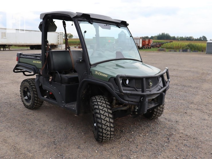 2019-john-deere-gator-xuv-835m-image-1