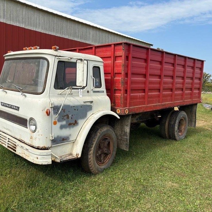 1972 INTERNATIONAL CARGOSTAR