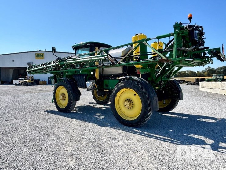 2017-john-deere-r4038-image-11