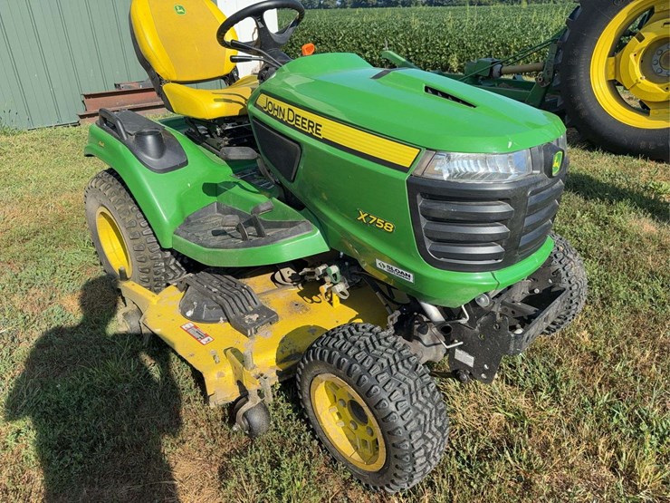 john-deere-x758-image-7