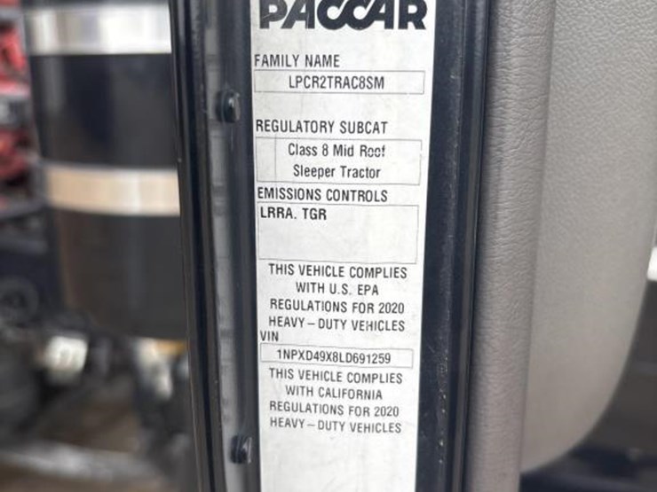 peterbilt-389-image-77