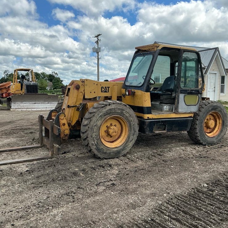 CATERPILLAR TH82