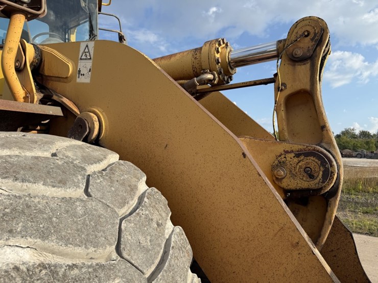 komatsu-wa600-image-47