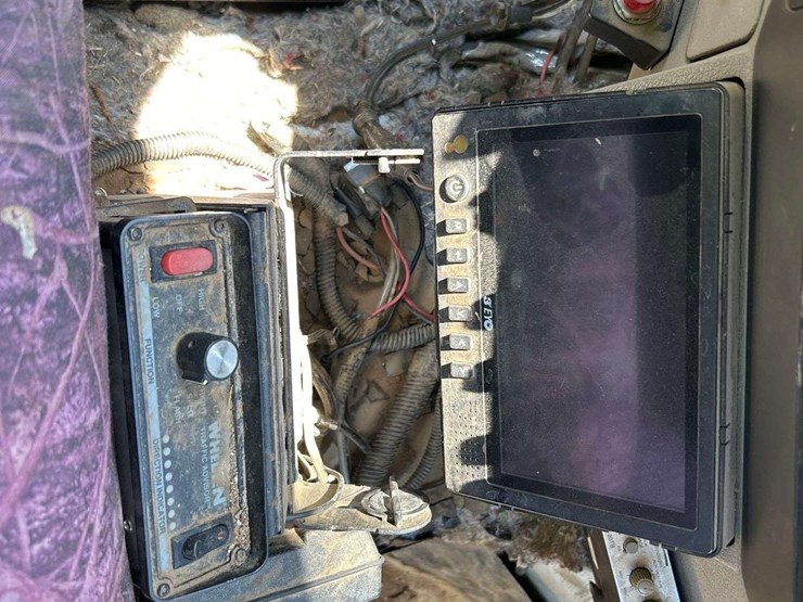 2008-ford-f550-image-17