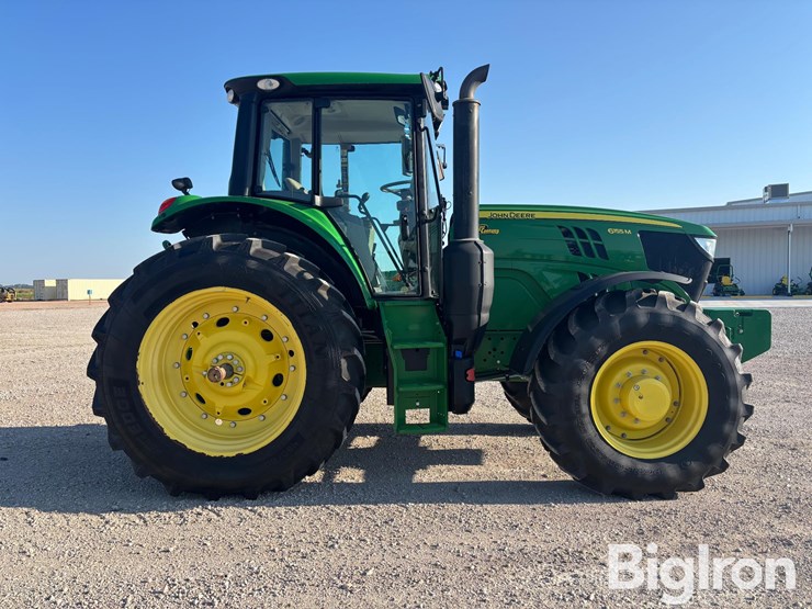 2022-john-deere-6155m-image-4