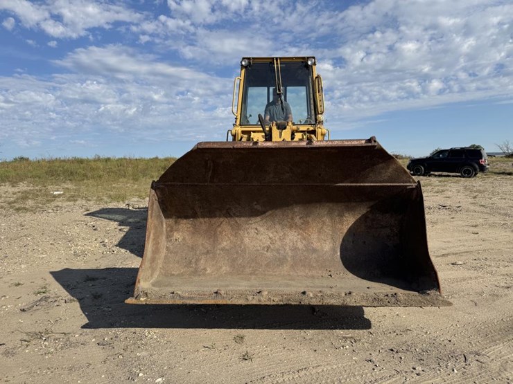 caterpillar-953-image-8