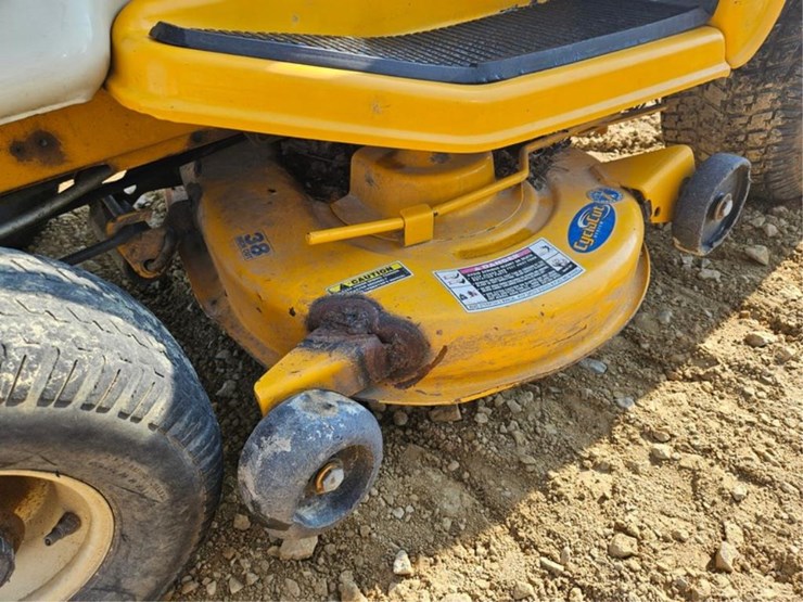 cub-cadet-lt2138-image-11
