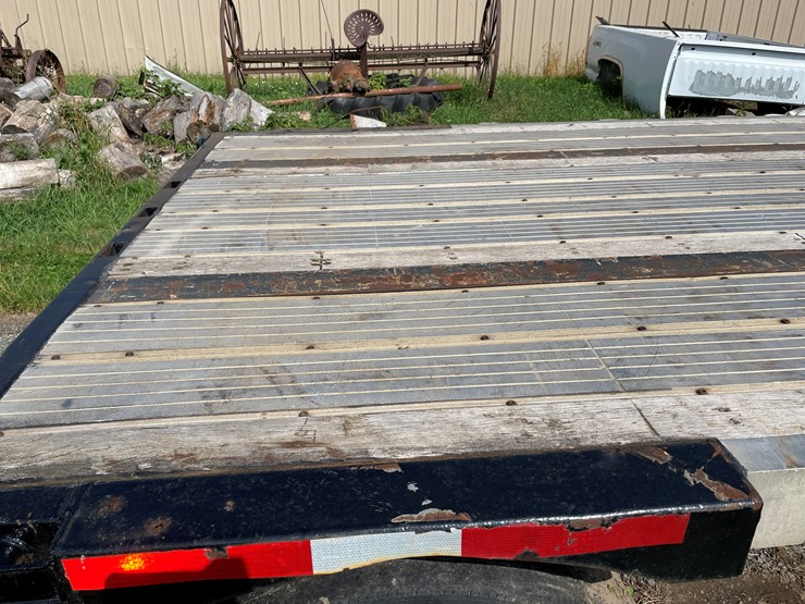 #7105-•-2004-transcraft-48'-step-deck-trailer-(has-wi-title-in-delay)-image-15