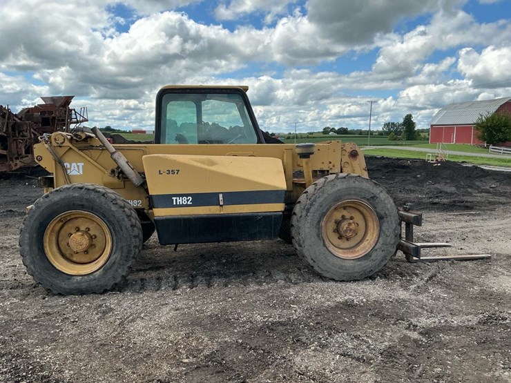 caterpillar-th82-image-6