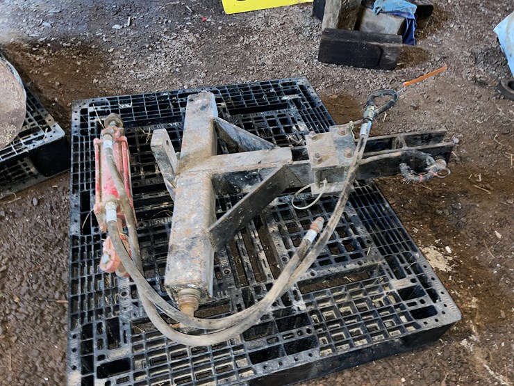 #7173-•-3-point-mount-drawbar-hitch-tongue-image-1