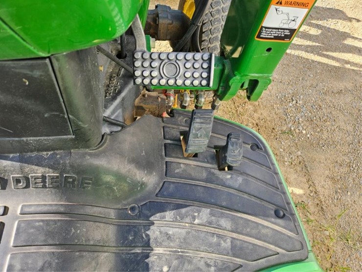 2000-john-deere-4400-image-27