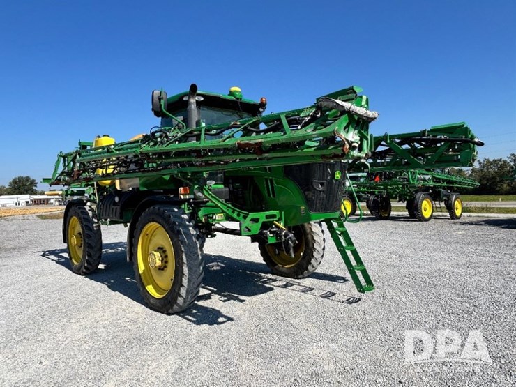 2017-john-deere-r4038-image-1