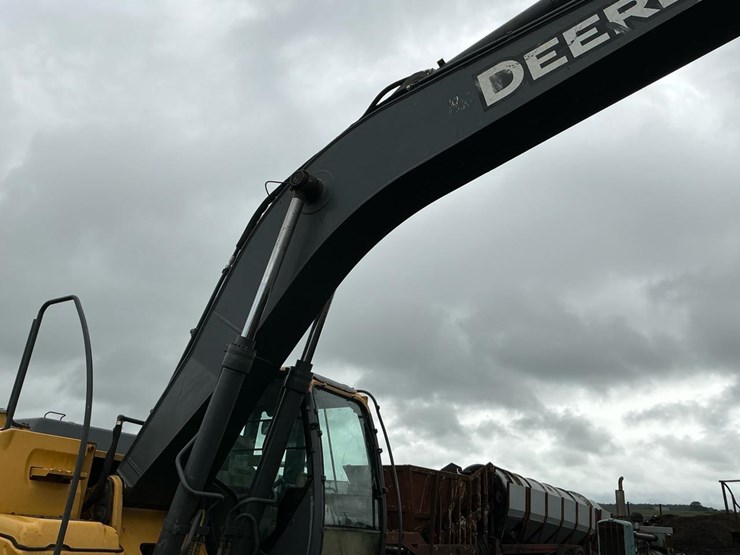 2007-john-deere-270-image-28