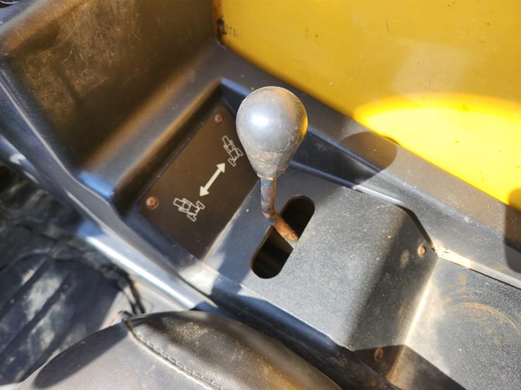 2008-caterpillar-943-image-43