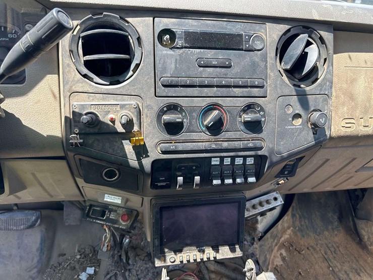 2008-ford-f550-image-15