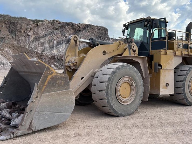 caterpillar-988k-image-1
