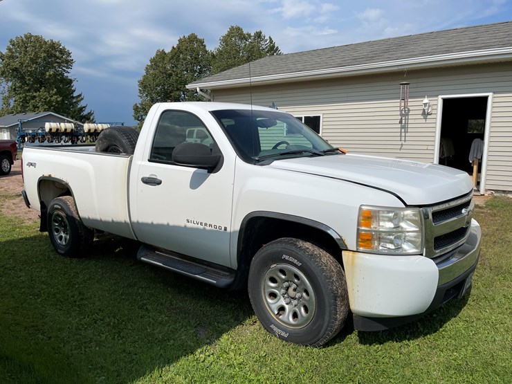 #7107-•-2007-chevy-silverado-4x4-(has-wi-title-in-delay)-image-3