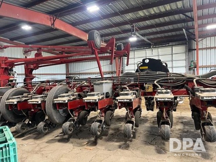 2010-case-ih-1250-image-13