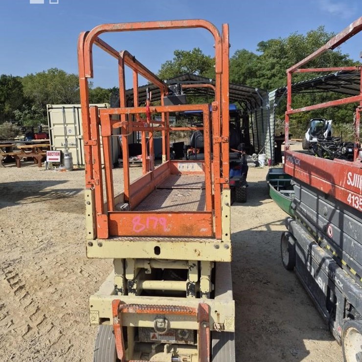 1996 JLG 2033E