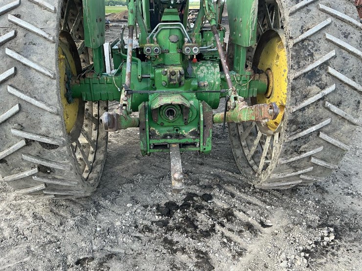 john-deere-2940-image-28