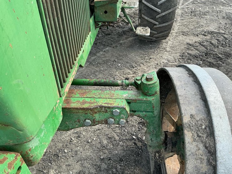 john-deere-2940-image-23