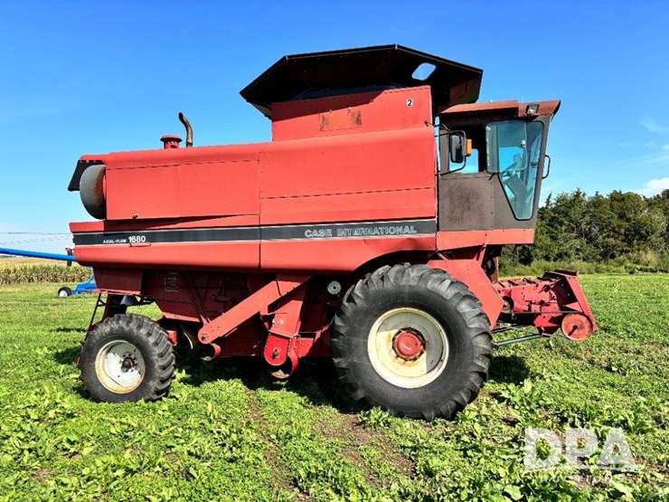 case-ih-1680-image-3