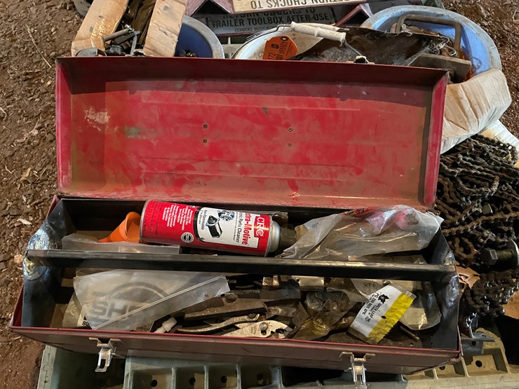 #7172-•-pallet-of-various-shop-items-image-9