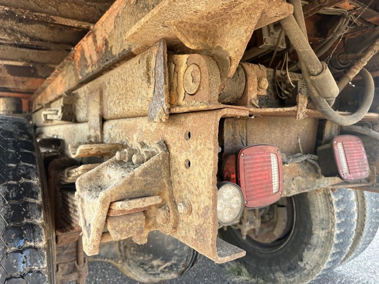 2000-caterpillar-3126-image-23