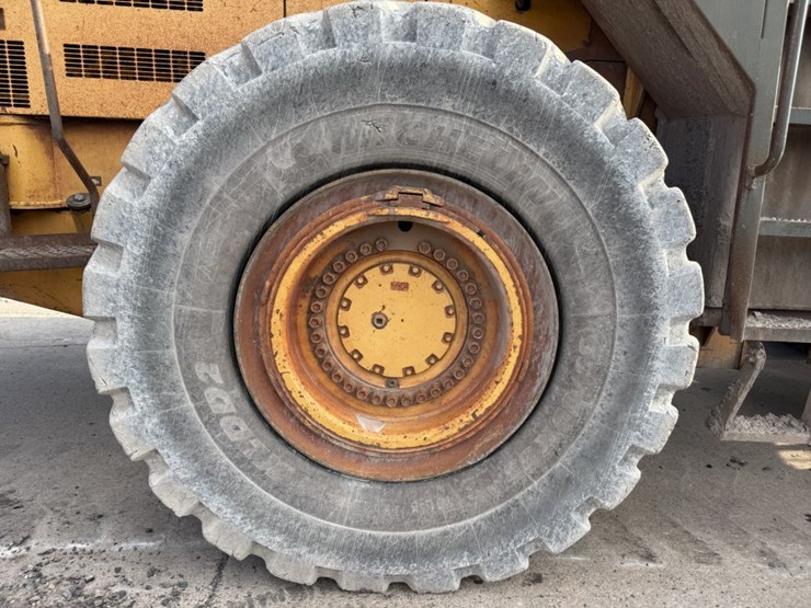 komatsu-wa600-image-89