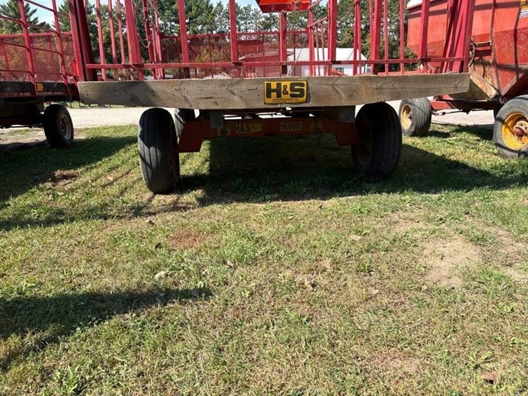 9x16'-hay-rack-on-gear-image-6