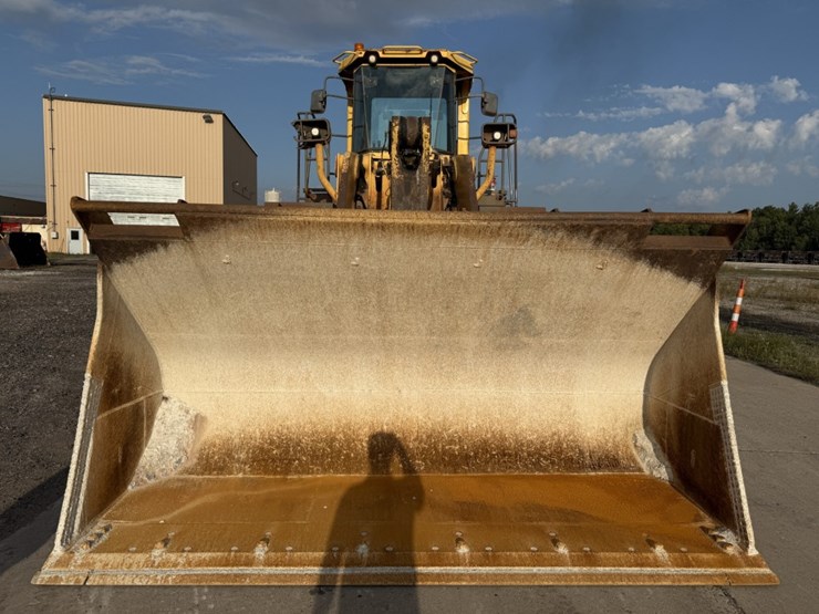 komatsu-wa600-image-7