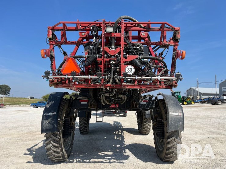 2016-case-ih-patriot-3340-image-39