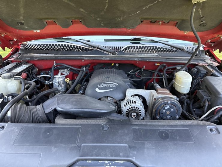 2001-chevrolet-3500-image-12