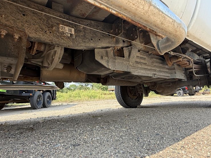 2013-ford-f350-image-35
